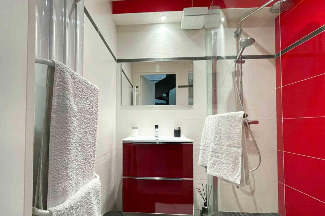 Charming Townhouse With Garden In The City Of Love Parigi Esterno foto