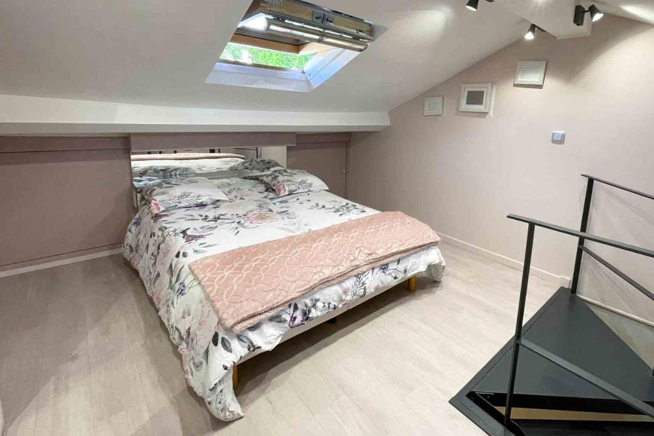 Charming Townhouse With Garden In The City Of Love Parigi Esterno foto