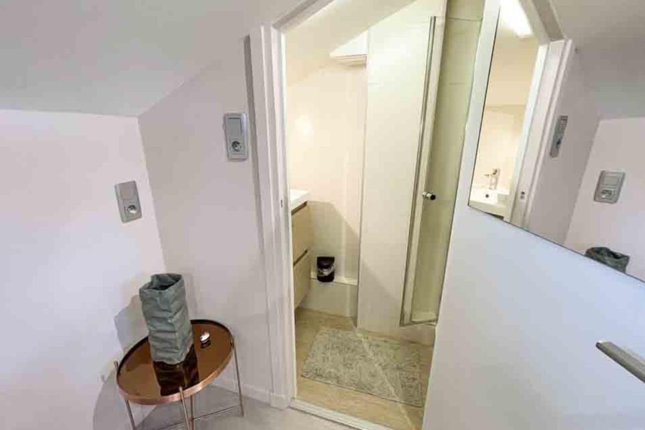 Charming Townhouse With Garden In The City Of Love Parigi Esterno foto